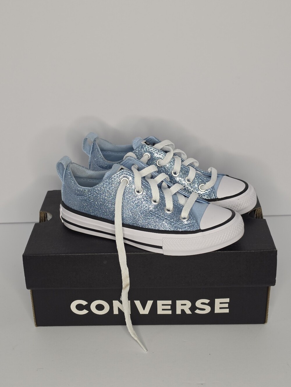Converse Kids Glitter Low Top Sneakers in Light Blue